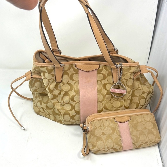 Coach, shoulder bag, and wristlet - Picture 1 of 11